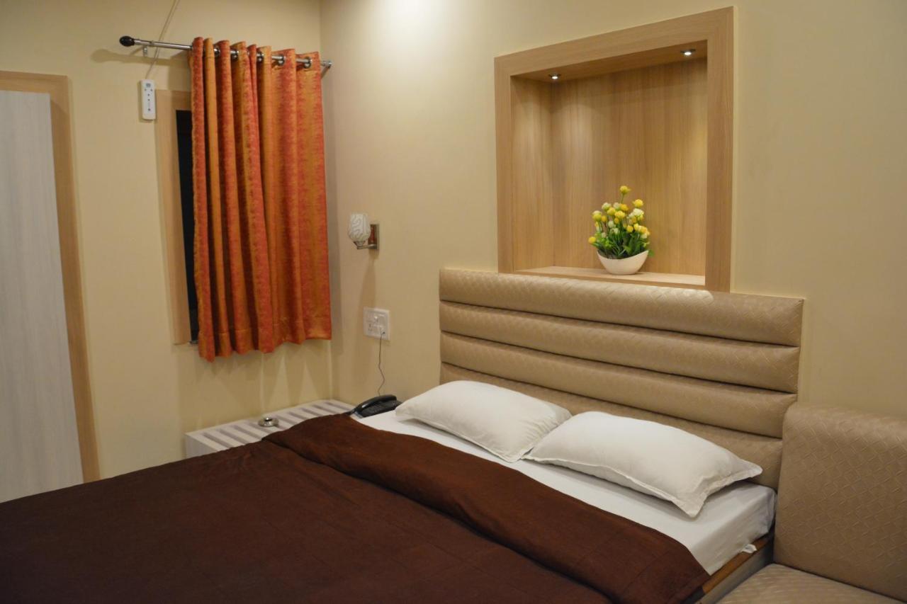 Hotel Prayag Prayagraj Bagian luar foto