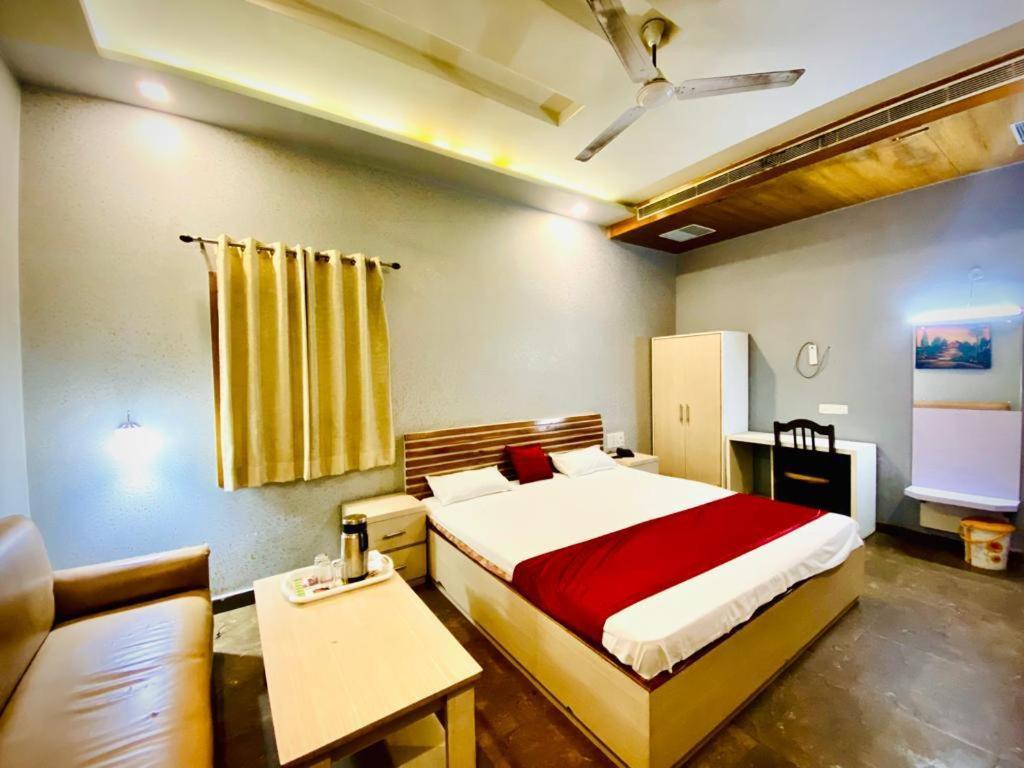 Hotel Prayag Prayagraj Bagian luar foto