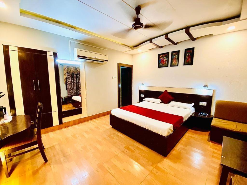 Hotel Prayag Prayagraj Bagian luar foto