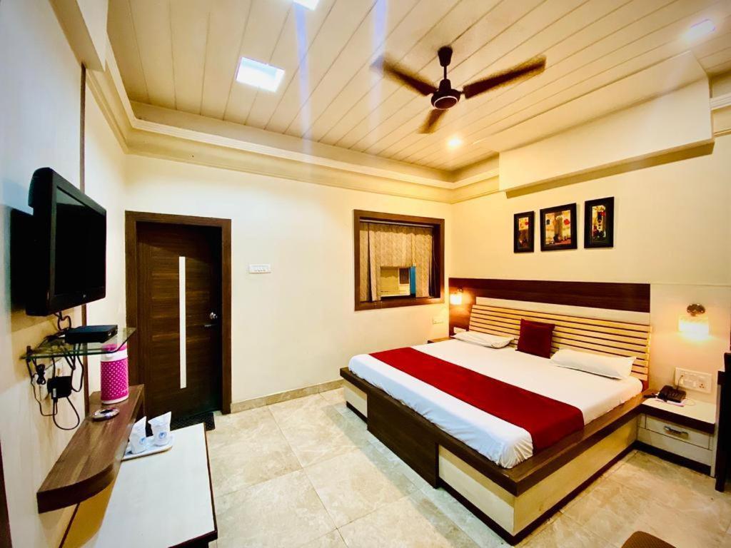 Hotel Prayag Prayagraj Bagian luar foto