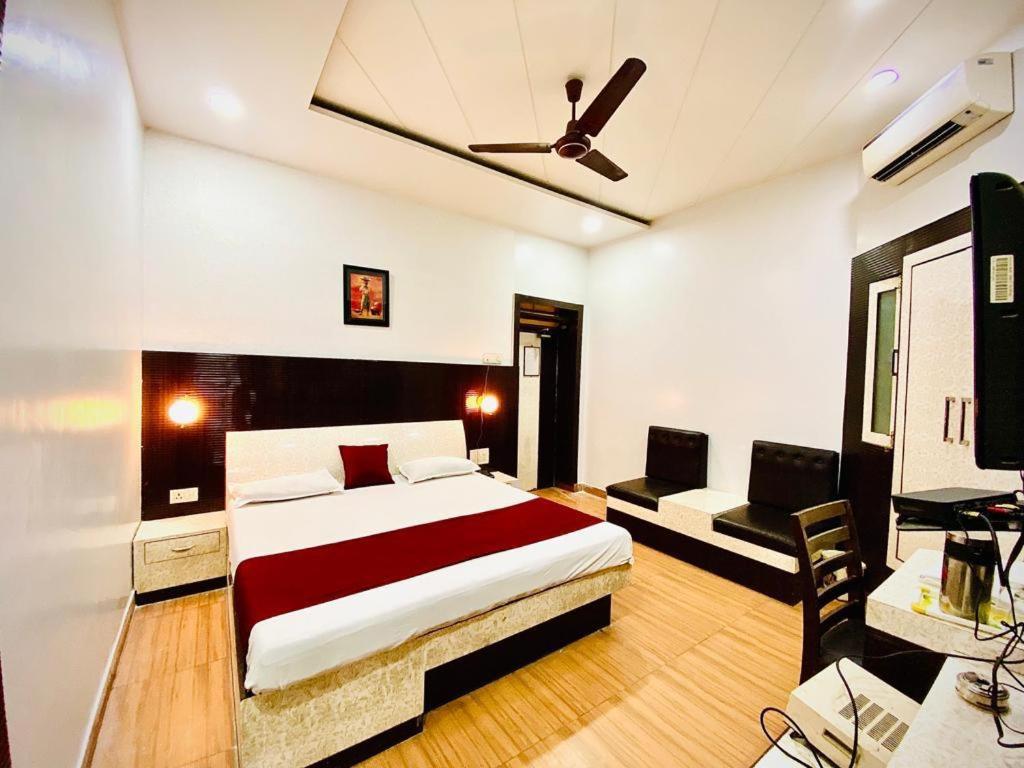 Hotel Prayag Prayagraj Bagian luar foto