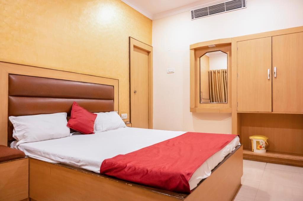 Hotel Prayag Prayagraj Bagian luar foto